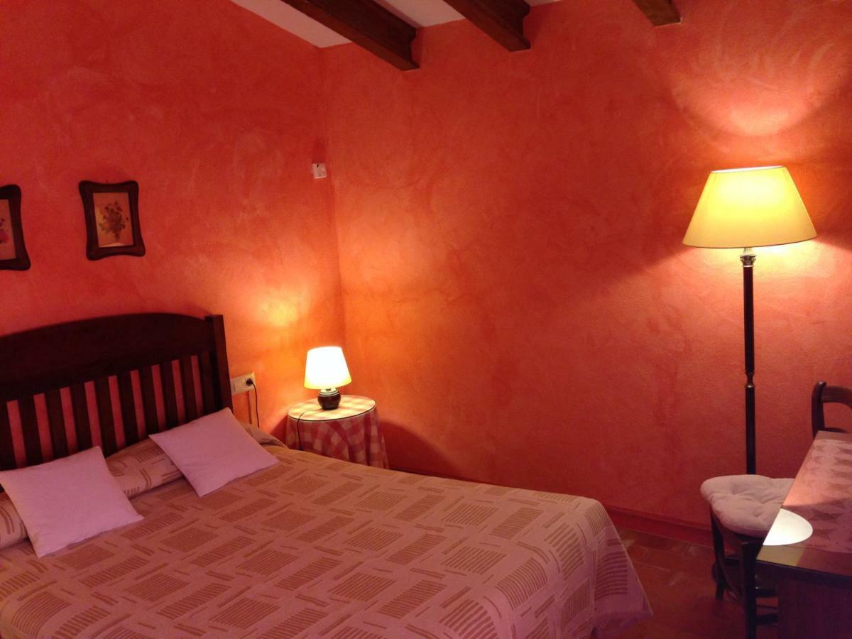 Mas Peraquintana Guest House L' Escala Екстериор снимка