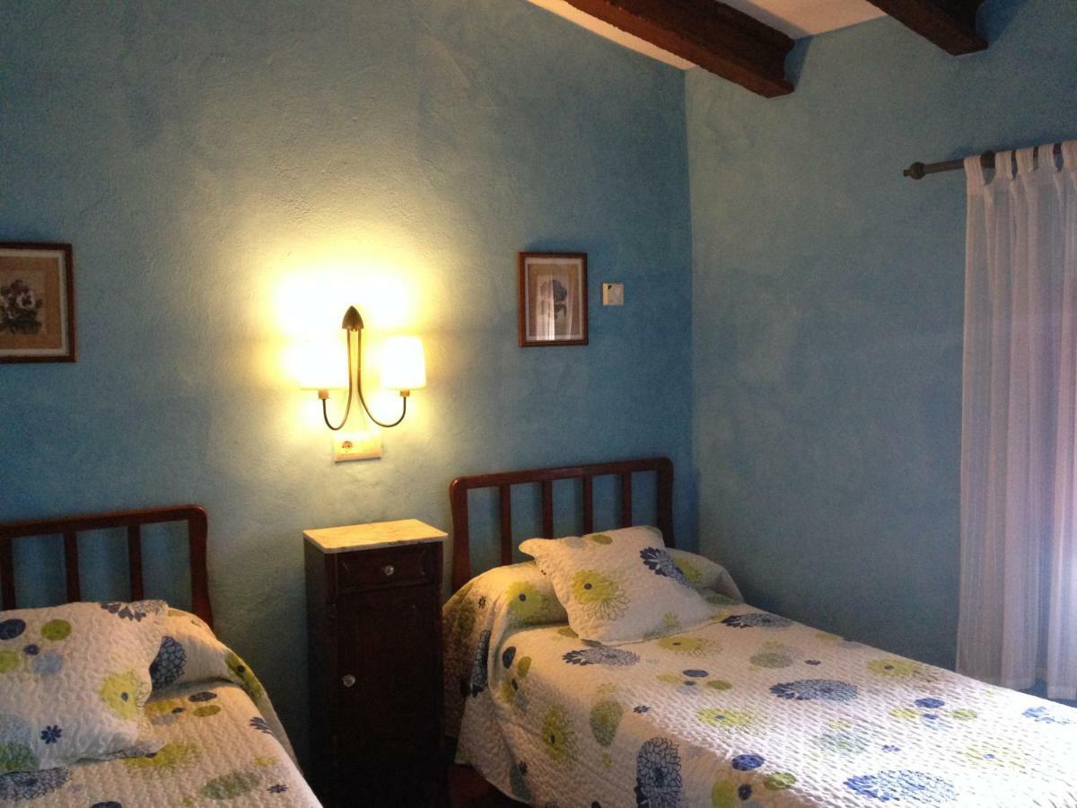 Mas Peraquintana Guest House L' Escala Екстериор снимка